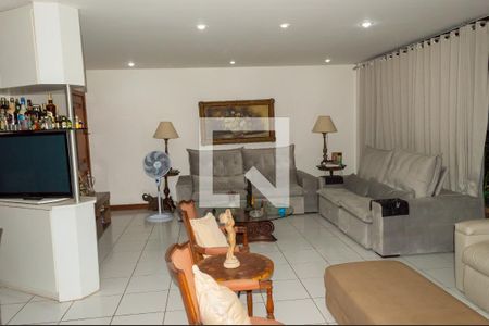 Apartamento à venda com 220m², 4 quartos e 3 vagasSala