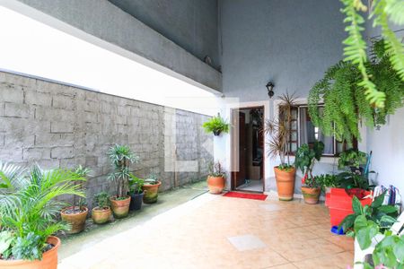 Casa para alugar com 225m², 2 quartos e 2 vagasGaragem / Quintal