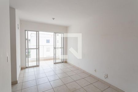 Sala de apartamento para alugar com 3 quartos, 74m² em Pompéia, Belo Horizonte