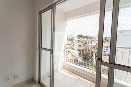 Varanda da Sala de apartamento para alugar com 3 quartos, 74m² em Pompéia, Belo Horizonte