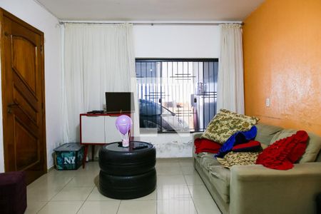 Sala de casa à venda com 6 quartos, 319m² em Vila São Pedro, Santo André