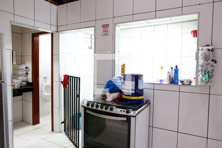 Casa à venda com 319m², 6 quartos e 6 vagas Casa à venda com 319m², 6 quartos e 6 vagasLavanderia