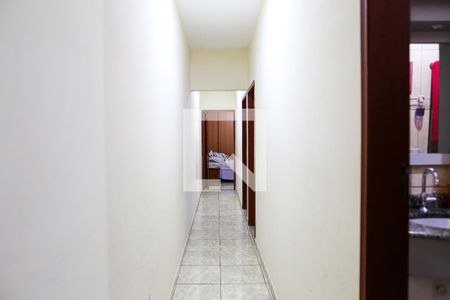 Casa à venda com 319m², 6 quartos e 6 vagas Casa à venda com 319m², 6 quartos e 6 vagasCorredor de Cima