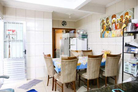 Casa à venda com 319m², 6 quartos e 6 vagas Casa à venda com 319m², 6 quartos e 6 vagasCozinha