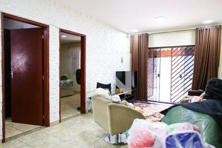 Casa à venda com 319m², 6 quartos e 6 vagas Casa à venda com 319m², 6 quartos e 6 vagasSala 2 superior