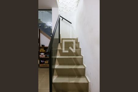 Casa à venda com 319m², 6 quartos e 6 vagas Casa à venda com 319m², 6 quartos e 6 vagasAcesso aos Quartos