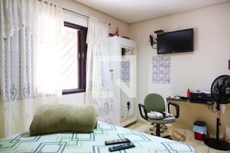 Casa à venda com 319m², 6 quartos e 6 vagas Casa à venda com 319m², 6 quartos e 6 vagasQuarto 5