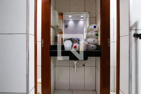 Casa à venda com 319m², 6 quartos e 6 vagas Casa à venda com 319m², 6 quartos e 6 vagasBanheiro Masculino e Feminino