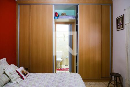 Casa à venda com 319m², 6 quartos e 6 vagas Casa à venda com 319m², 6 quartos e 6 vagasSuite 2