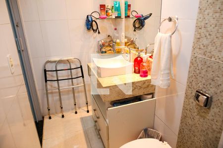 Casa à venda com 319m², 6 quartos e 6 vagas Casa à venda com 319m², 6 quartos e 6 vagasBanheiro da Suite 1