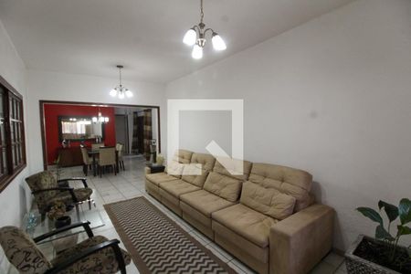 Sala de casa à venda com 5 quartos, 300m² em Rio Branco, Canoas