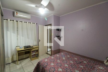 Quarto 1 de casa à venda com 5 quartos, 300m² em Rio Branco, Canoas