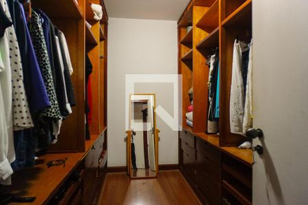 Apartamento à venda com 420m², 4 quartos e 2 vagasCloset da Suíte 1