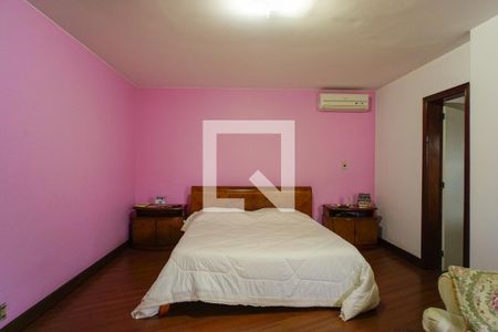 Apartamento à venda com 420m², 4 quartos e 2 vagasSuíte 1