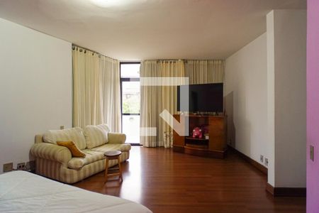 Apartamento à venda com 420m², 4 quartos e 2 vagasSuíte 1