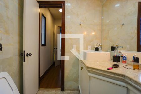 Apartamento à venda com 420m², 4 quartos e 2 vagasBanheiro da Suíte 2