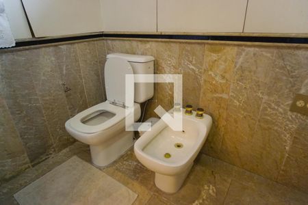 Apartamento à venda com 420m², 4 quartos e 2 vagasBanheiro da Suíte 1