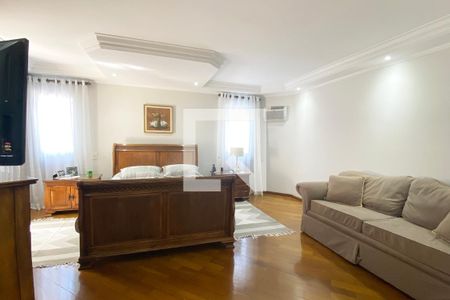 Casa de condomínio à venda com 420m², 4 quartos e 4 vagasSuíte master