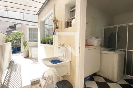 Casa de condomínio à venda com 420m², 4 quartos e 4 vagasÁrea de Serviço