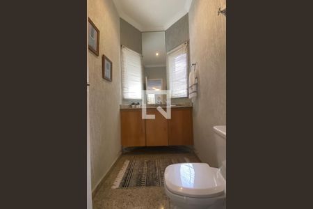 Casa de condomínio à venda com 420m², 4 quartos e 4 vagasLavabo