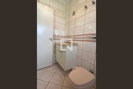 Casa de condomínio à venda com 420m², 4 quartos e 4 vagasBanheiro da Suíte 4