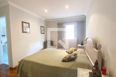 Casa de condomínio à venda com 420m², 4 quartos e 4 vagasSuíte 2