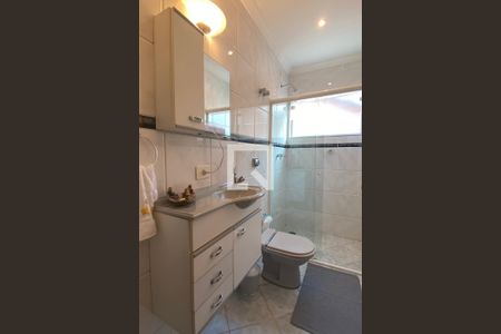 Casa de condomínio à venda com 420m², 4 quartos e 4 vagasBanheiro da Suíte 2