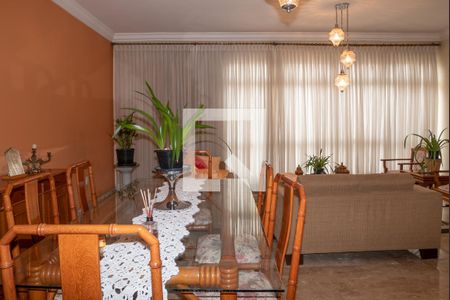 Sala de casa para alugar com 3 quartos, 234m² em Jardim Cidapel, Jundiaí