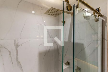 Apartamento à venda com 67m², 2 quartos e 1 vaga Apartamento à venda com 67m², 2 quartos e 1 vagaBanheiro da Suíte