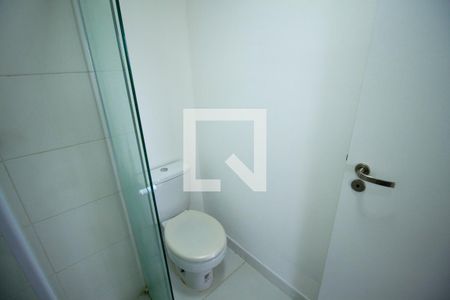 Apartamento à venda com 40m², 2 quartos e sem vaga Apartamento à venda com 40m², 2 quartos e sem vagaBanheiro