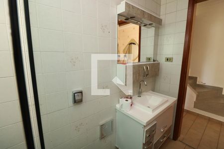 Casa para alugar com 170m², 4 quartos e 5 vagasBanheiro 2