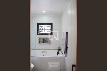 Casa para alugar com 160m², 3 quartos e 2 vagasBanheiro