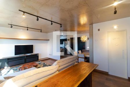 Salas de apartamento à venda com 1 quarto, 70m² em Cambuí, Campinas