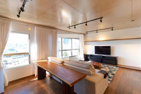 Apartamento à venda com 70m², 1 quarto e 1 vagaSalas