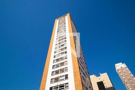 Apartamento à venda com 70m², 1 quarto e 1 vagaFachada