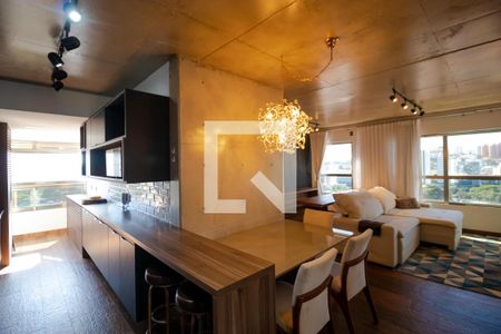 Salas de apartamento à venda com 1 quarto, 70m² em Cambuí, Campinas