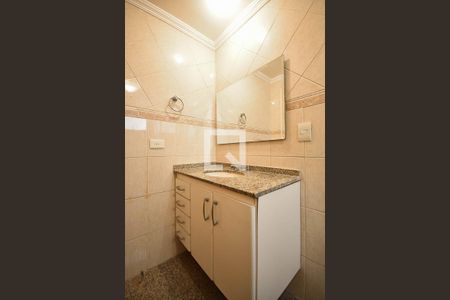 Apartamento à venda com 137m², 3 quartos e 3 vagas Apartamento à venda com 137m², 3 quartos e 3 vagasBanheiro suíte 2