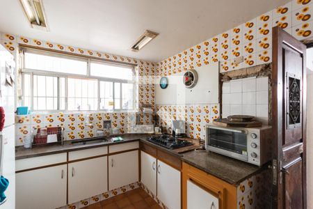 Casa à venda com 350m², 5 quartos e 4 vagasCozinha