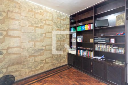 Casa à venda com 350m², 5 quartos e 4 vagasQuarto 2