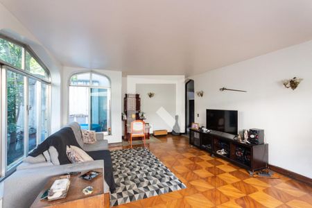 Sala de estar de casa à venda com 5 quartos, 350m² em Tijuca, Rio de Janeiro