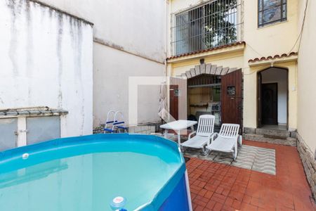 Casa à venda com 350m², 5 quartos e 4 vagasQuintal