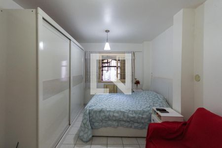 Casa à venda com 350m², 5 quartos e 4 vagasSuíte 1