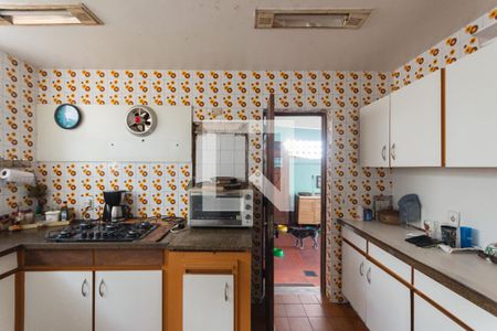 Casa à venda com 350m², 5 quartos e 4 vagasCozinha