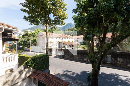 Casa à venda com 350m², 5 quartos e 4 vagasVaranda Quarto 1