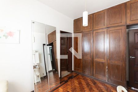 Casa à venda com 350m², 5 quartos e 4 vagasSuíte 3