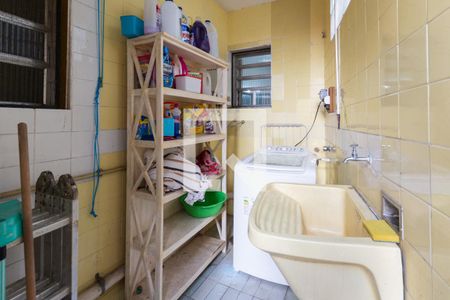 Casa à venda com 350m², 5 quartos e 4 vagasÁrea de Serviço