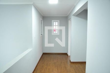 Casa de condomínio para alugar com 750m², 4 quartos e 3 vagasCorredor