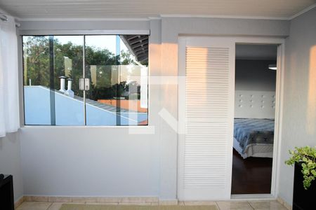 Casa de condomínio para alugar com 750m², 4 quartos e 3 vagasEscritório