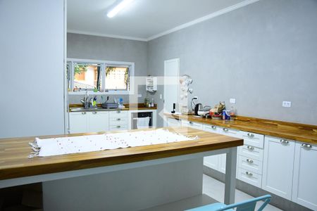 Casa de condomínio para alugar com 750m², 4 quartos e 3 vagasCozinha