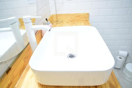 Casa de condomínio para alugar com 750m², 4 quartos e 3 vagasBanheiro da Suíte 1